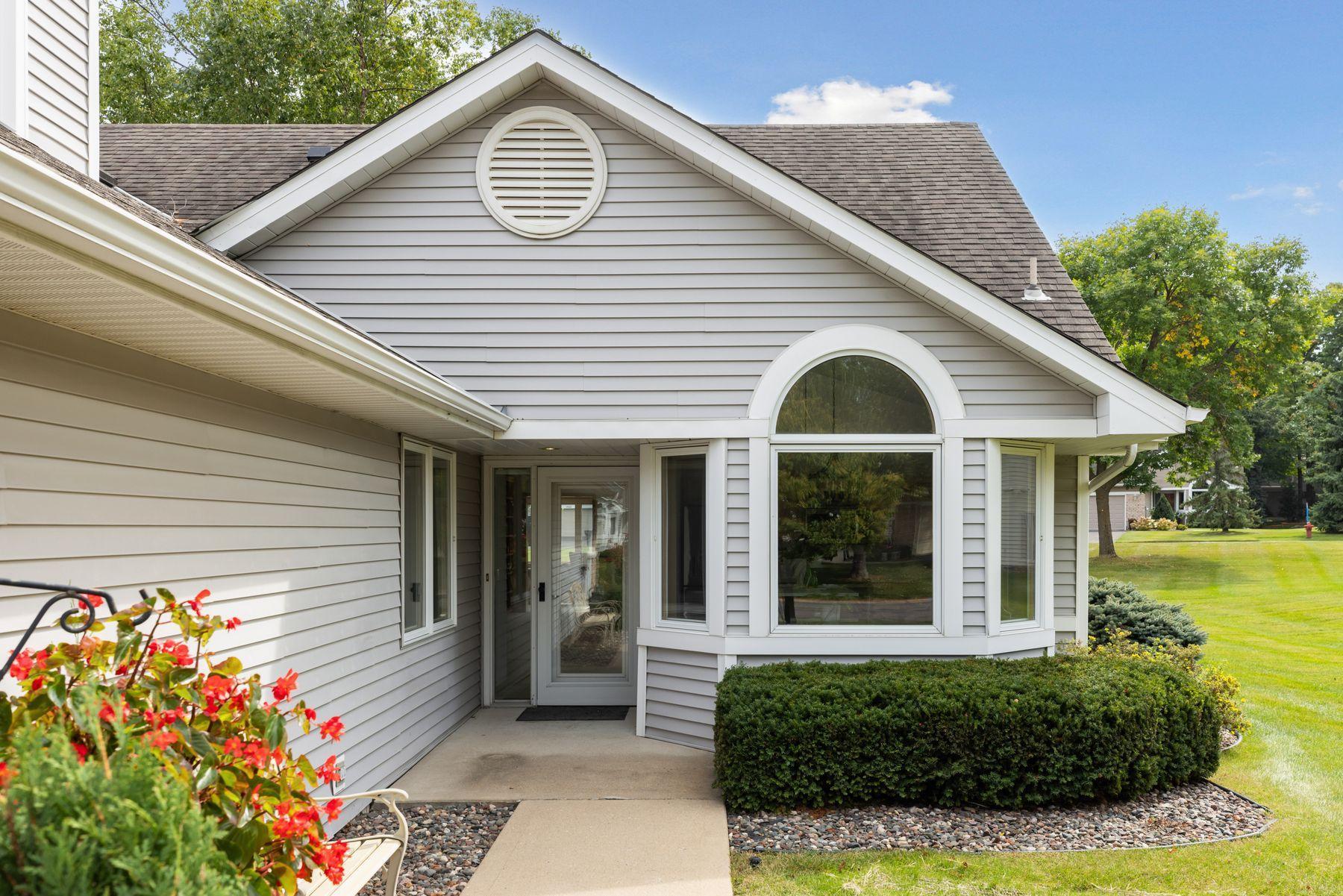 19767 Waterford Court Excelsior, MN 55331 - Photo 5 of 39