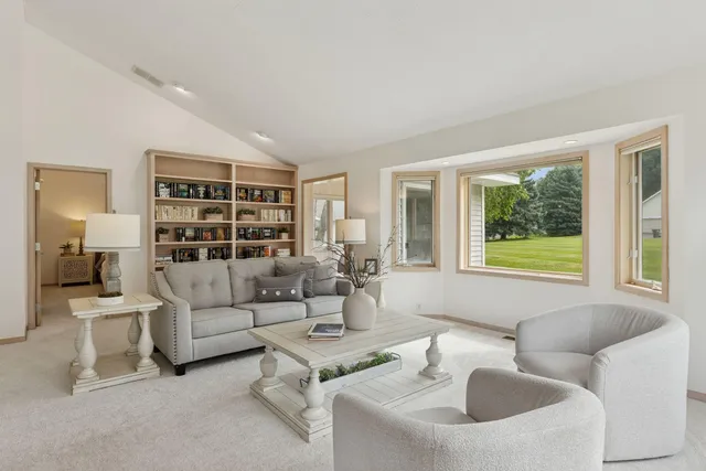 $499,000 | 19767 Waterford Court, Excelsior, MN 55331