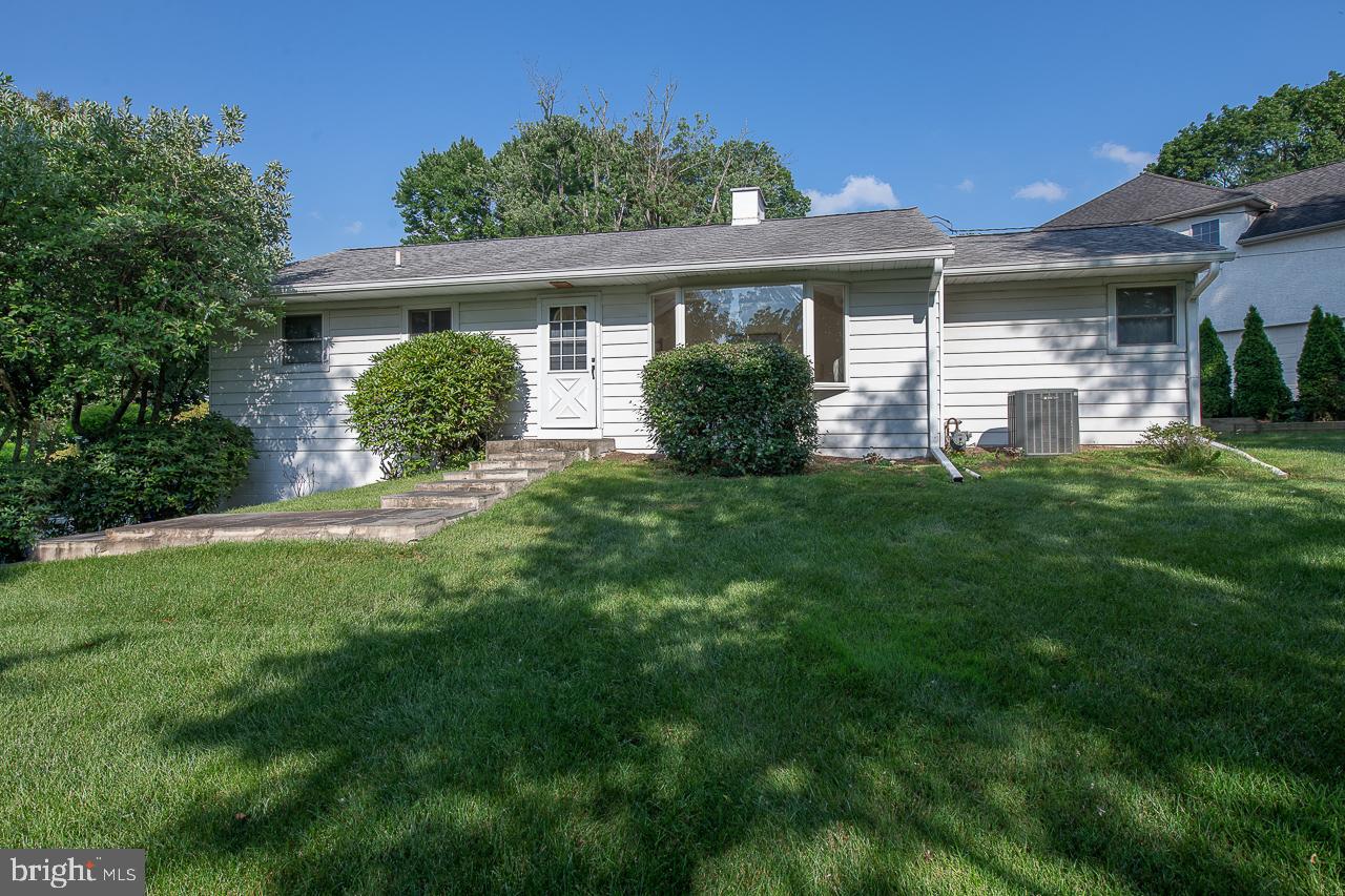 1388 County Line Road Wayne, PA 19087 - Photo 2 of 21