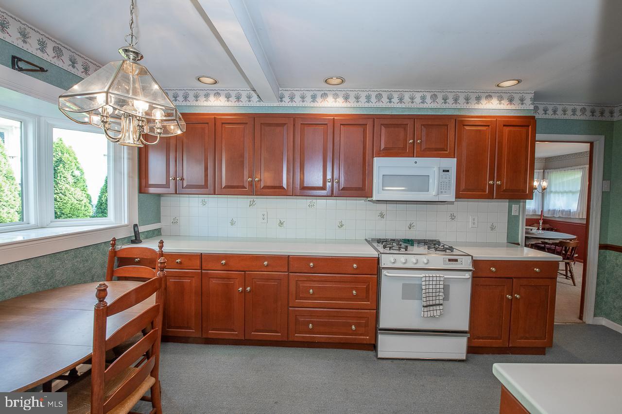 1388 County Line Road Wayne, PA 19087 - Photo 9 of 21