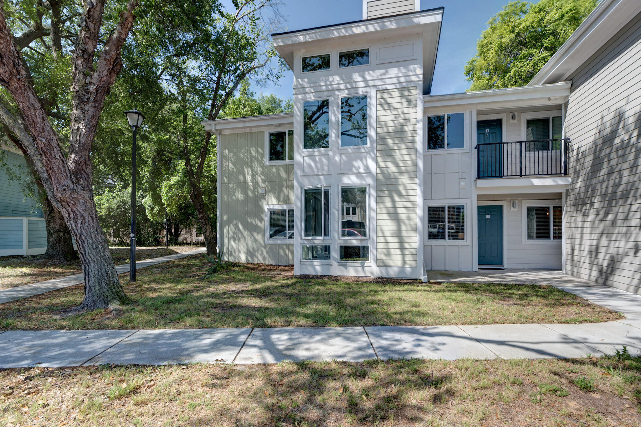 272 Alexandra Drive, Unit 1 Mount Pleasant, SC 29464 - Photo 1 of 30 28-DSC_6547_48_49_50_51