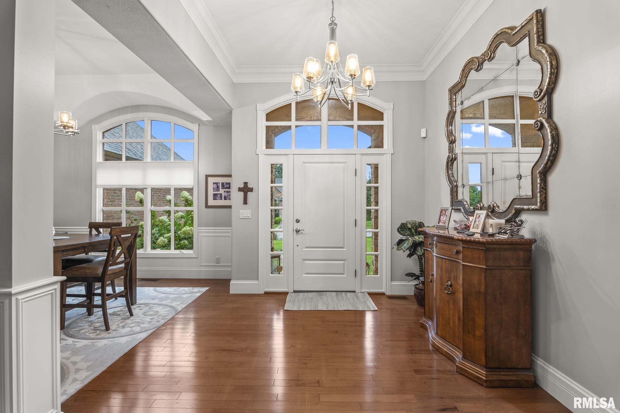 2812 Pat Tillman Drive Springfield, IL 62711 - Photo 3 of 48