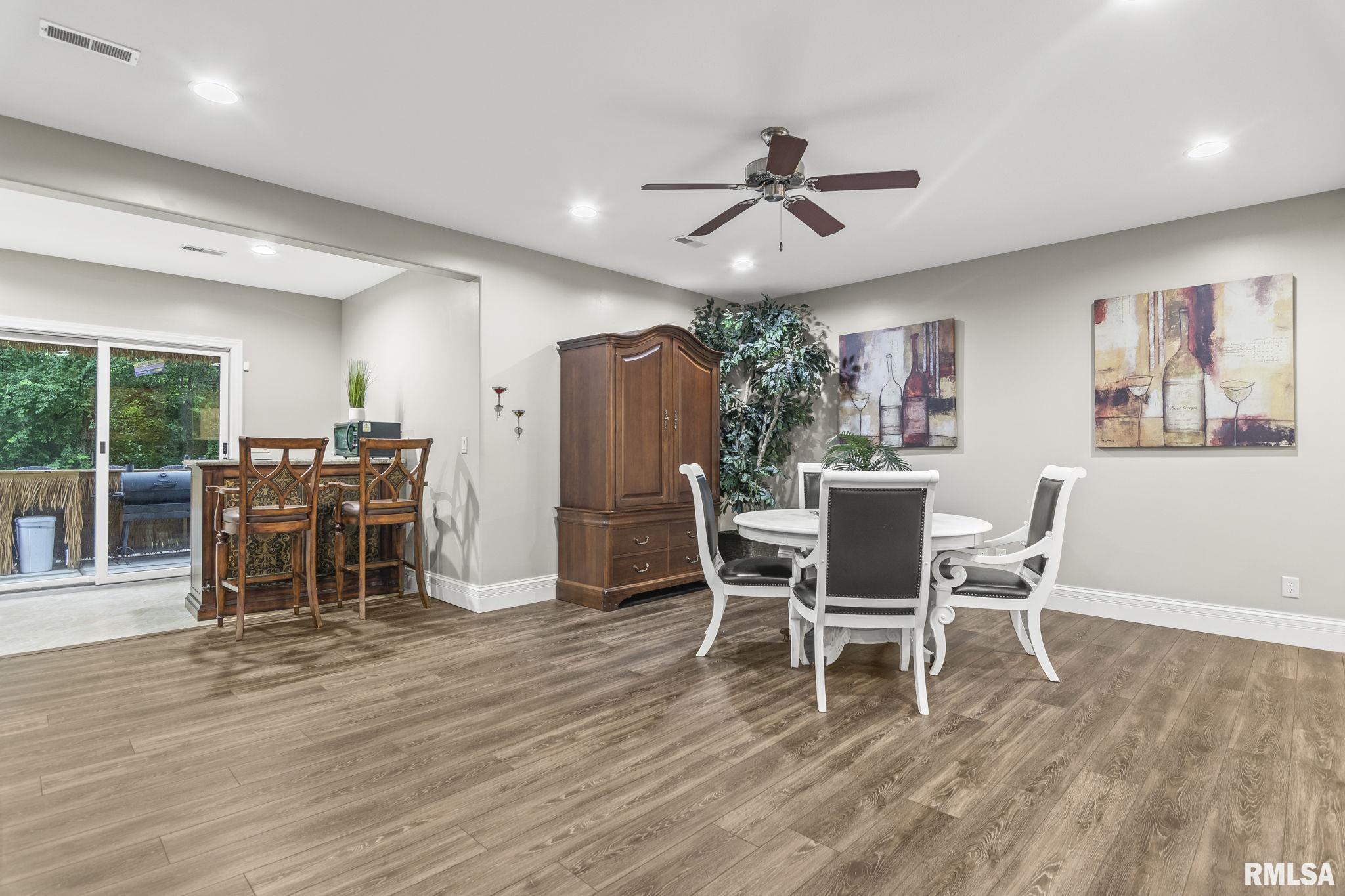 2812 Pat Tillman Drive Springfield, IL 62711 - Photo 32 of 48