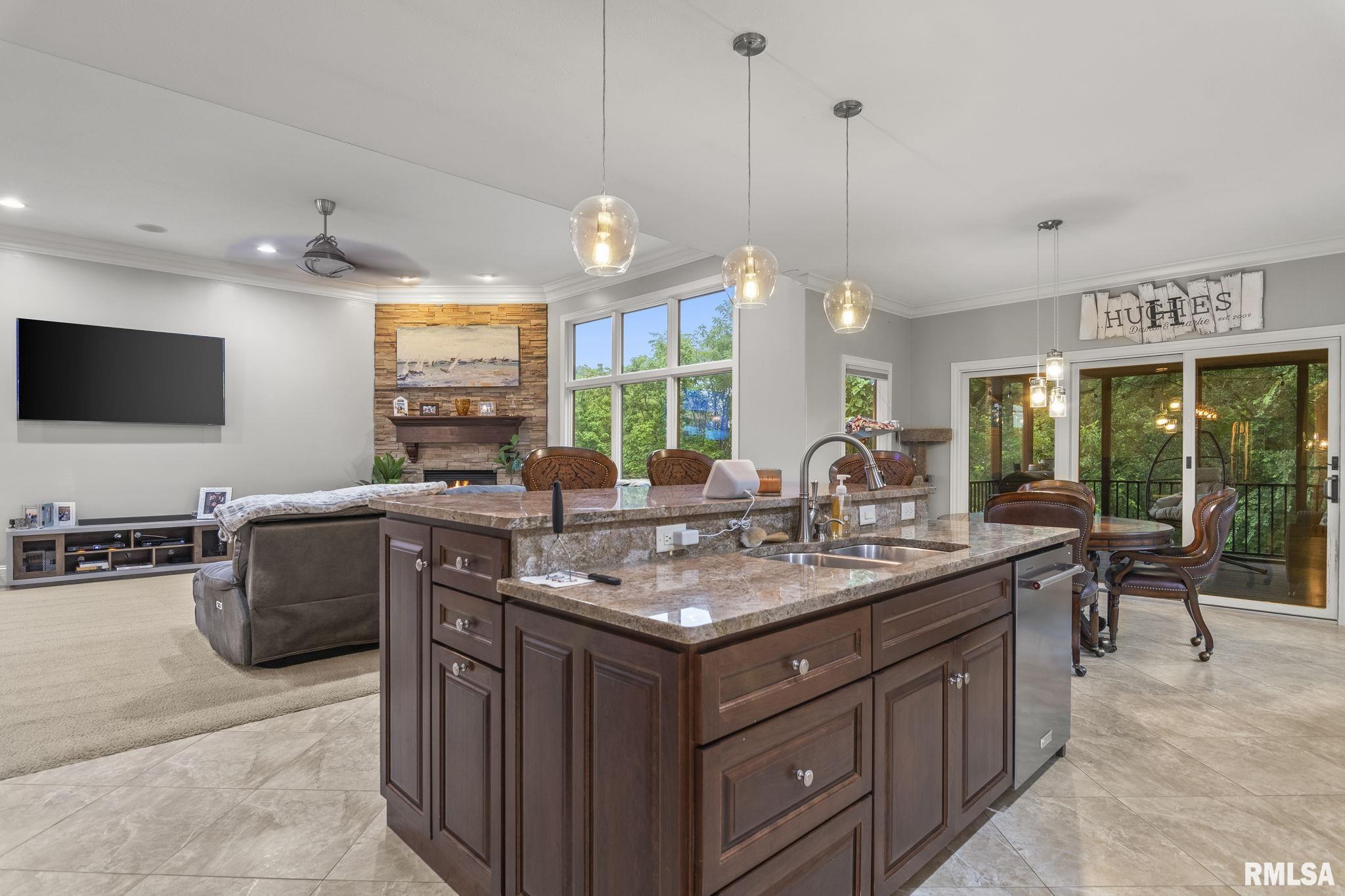 2812 Pat Tillman Drive Springfield, IL 62711 - Photo 9 of 48