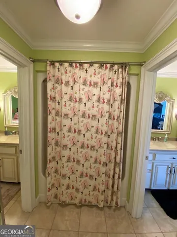 a view of a lake with houses