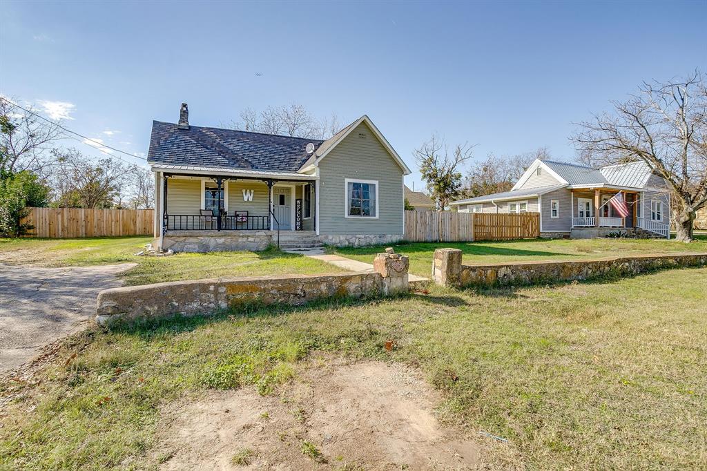 610 North Mesquite Hico, TX 76457 - Photo 32 of 34