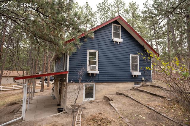 6510 Burrows Road Colorado Springs, CO 80908 - Photo 4 of 37 Gallery Image 4