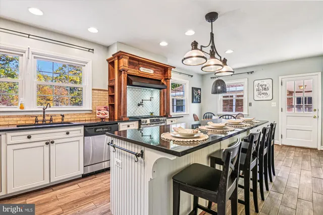 $1,000,000 | 3908 Street Road, Street, MD 21154