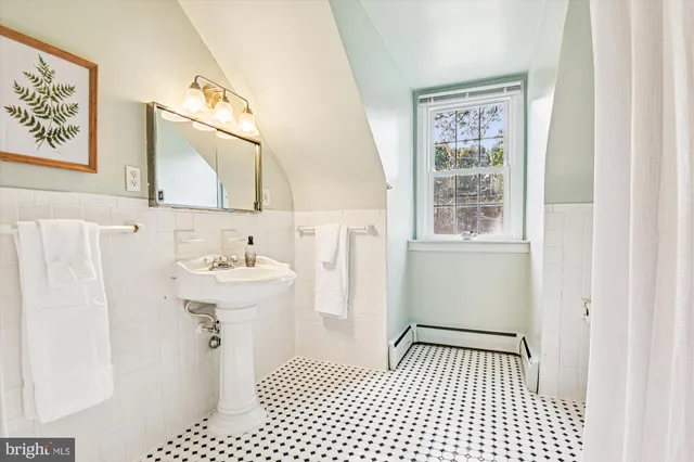 $1,000,000 | 3908 Street Road, Street, MD 21154