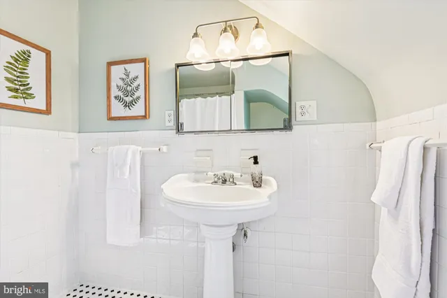 $1,000,000 | 3908 Street Road, Street, MD 21154