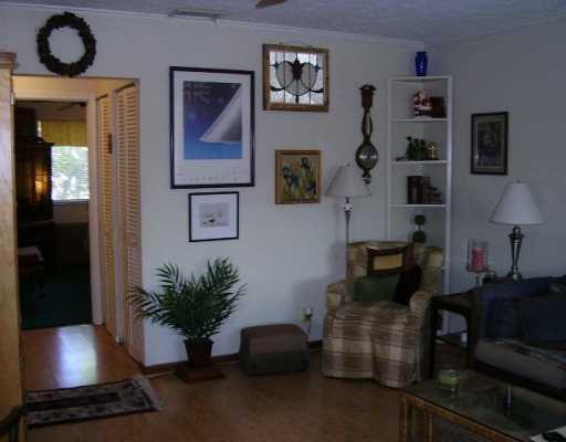 1250 Miami Road, Unit 8 Fort Lauderdale, FL 33316 - Photo 6 of 6 Living Room