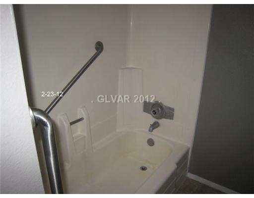 2525 Rialto Road Las Vegas, NV 89108 - Photo 8 of 10 Bathroom.