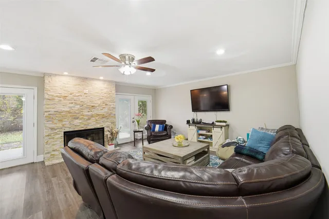 $2,800 | 1306 Carriage Drive, Richmond, TX 77406