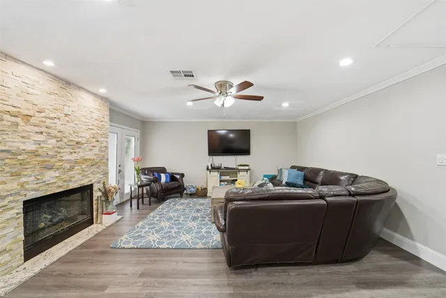 $2,800 | 1306 Carriage Drive, Richmond, TX 77406