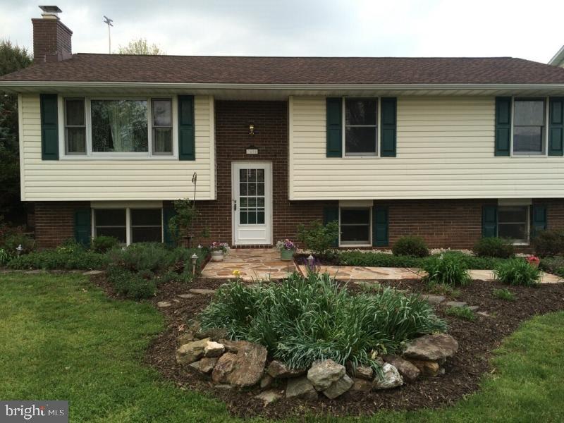 3408 Smoketown Road Spring Grove, PA 17362 - Photo 1 of 7 Gallery Image 1