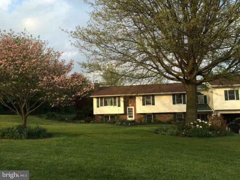 3408 Smoketown Road Spring Grove, PA 17362 - Photo 2 of 7 Gallery Image 2