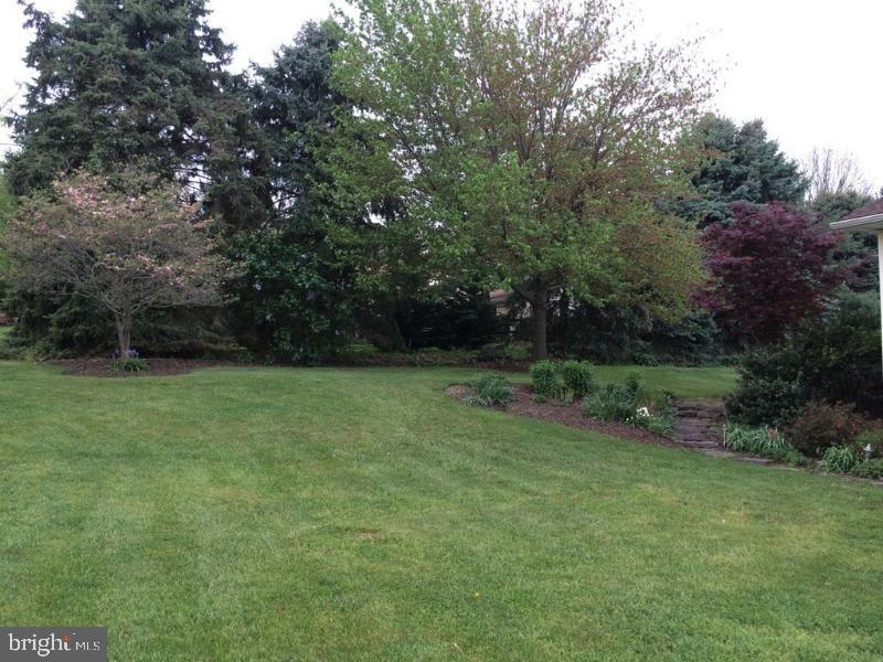 3408 Smoketown Road Spring Grove, PA 17362 - Photo 5 of 7 Gallery Image 5