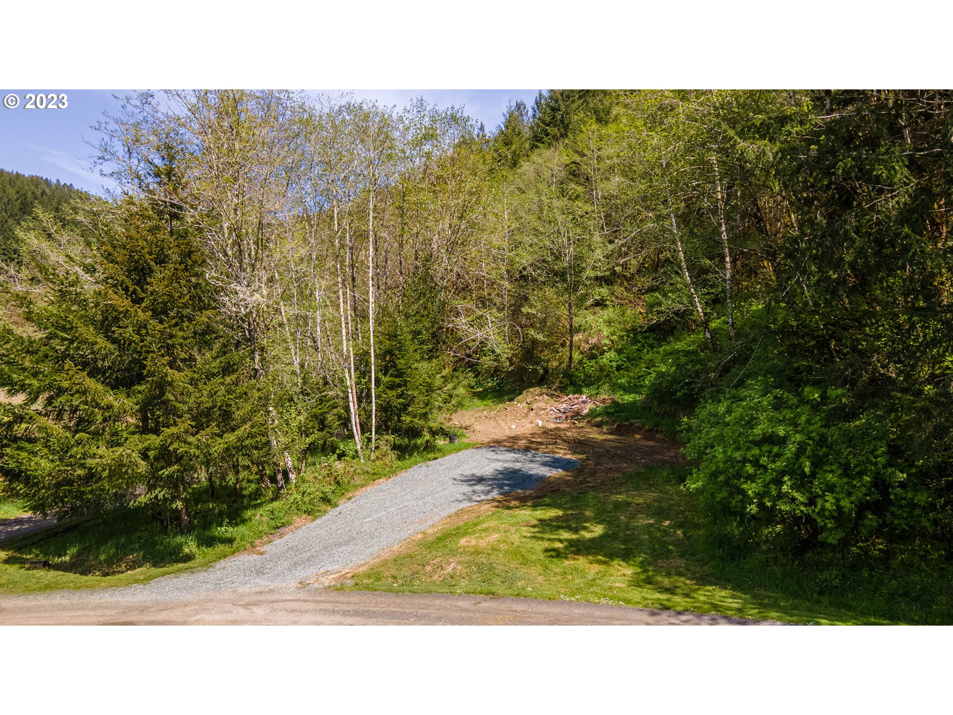 233 Johanneson Creek Road Reedsport, OR 97467 - Photo 11 of 48