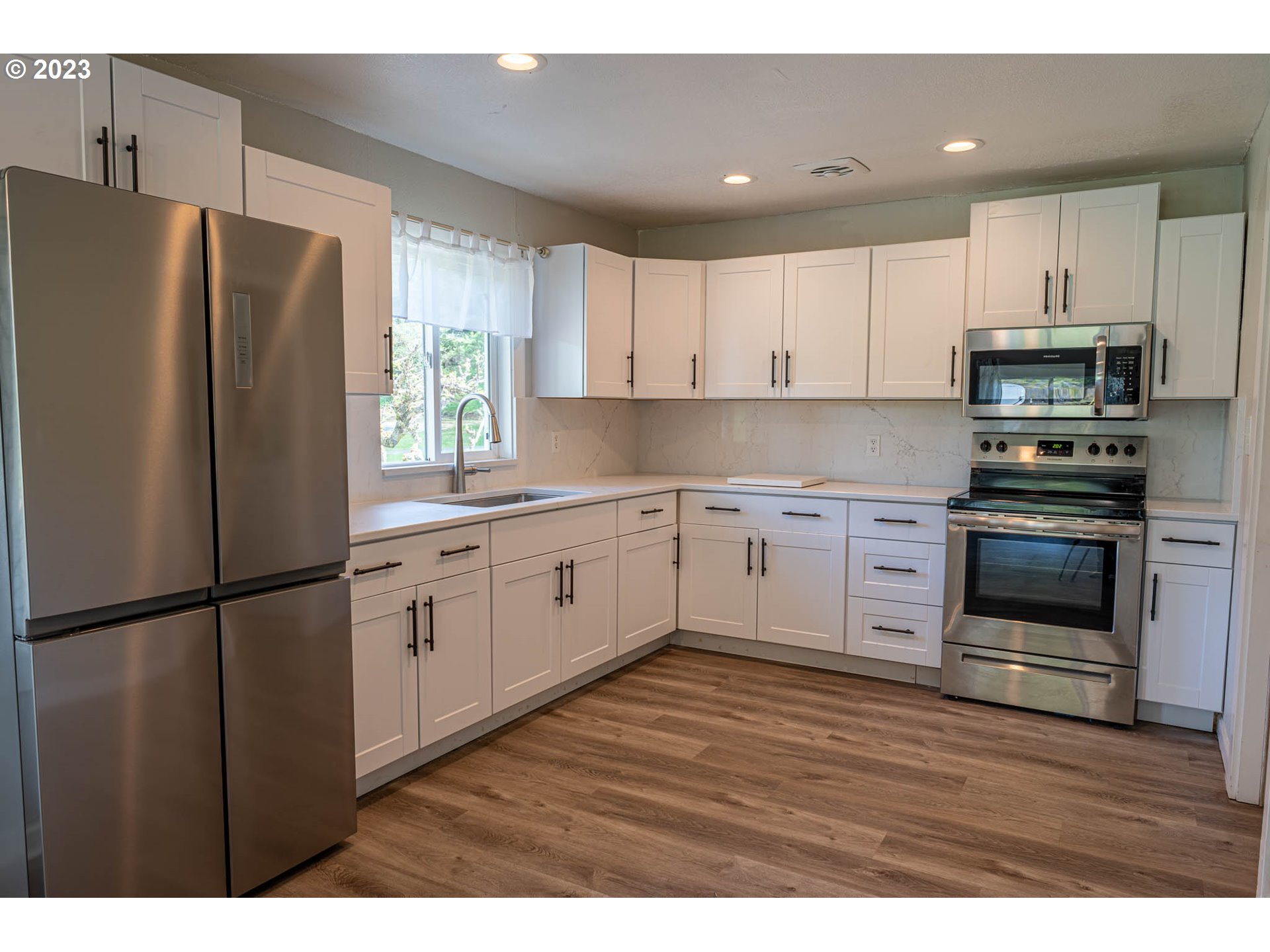 233 Johanneson Creek Road Reedsport, OR 97467 - Photo 20 of 48