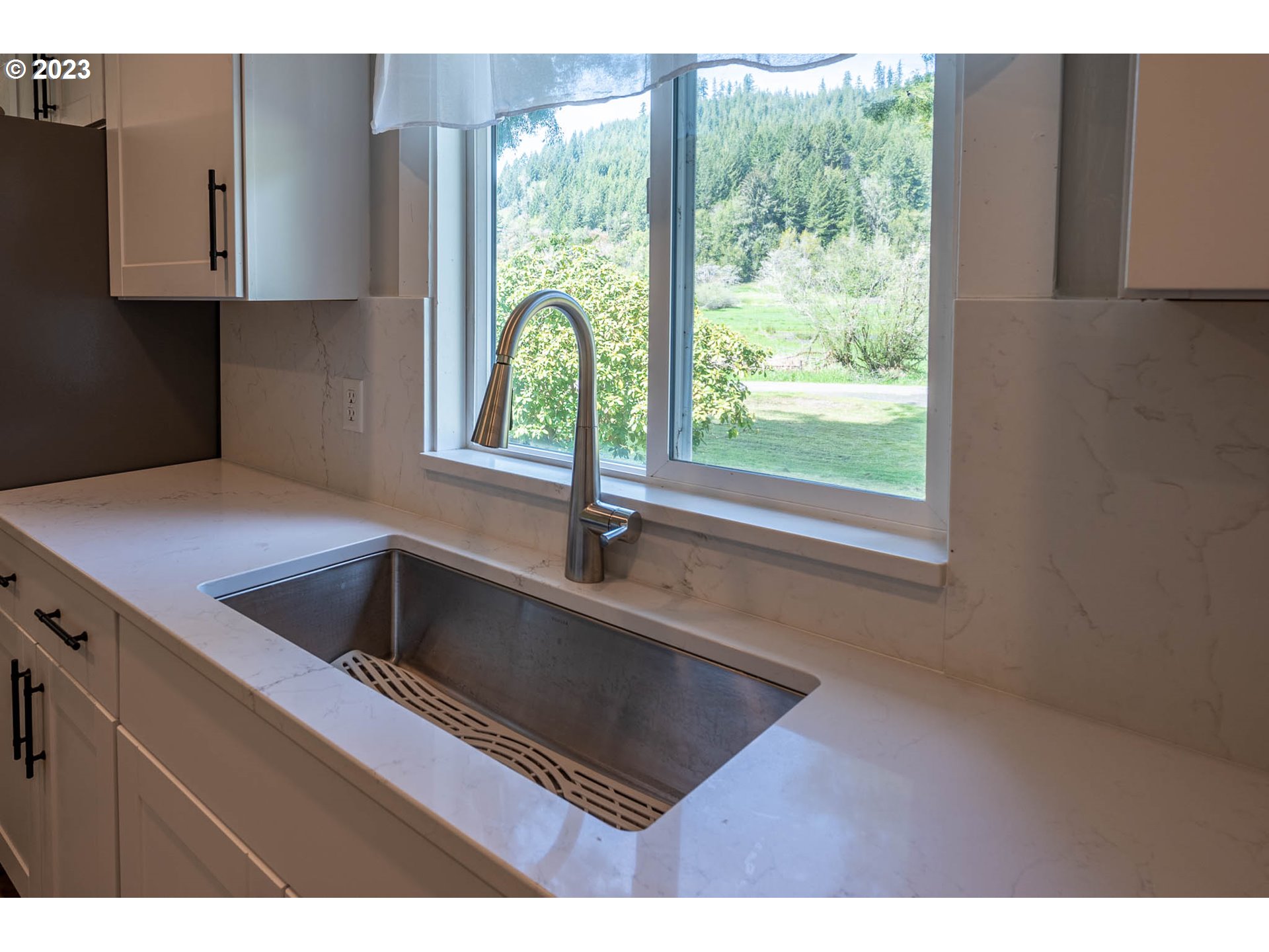 233 Johanneson Creek Road Reedsport, OR 97467 - Photo 22 of 48