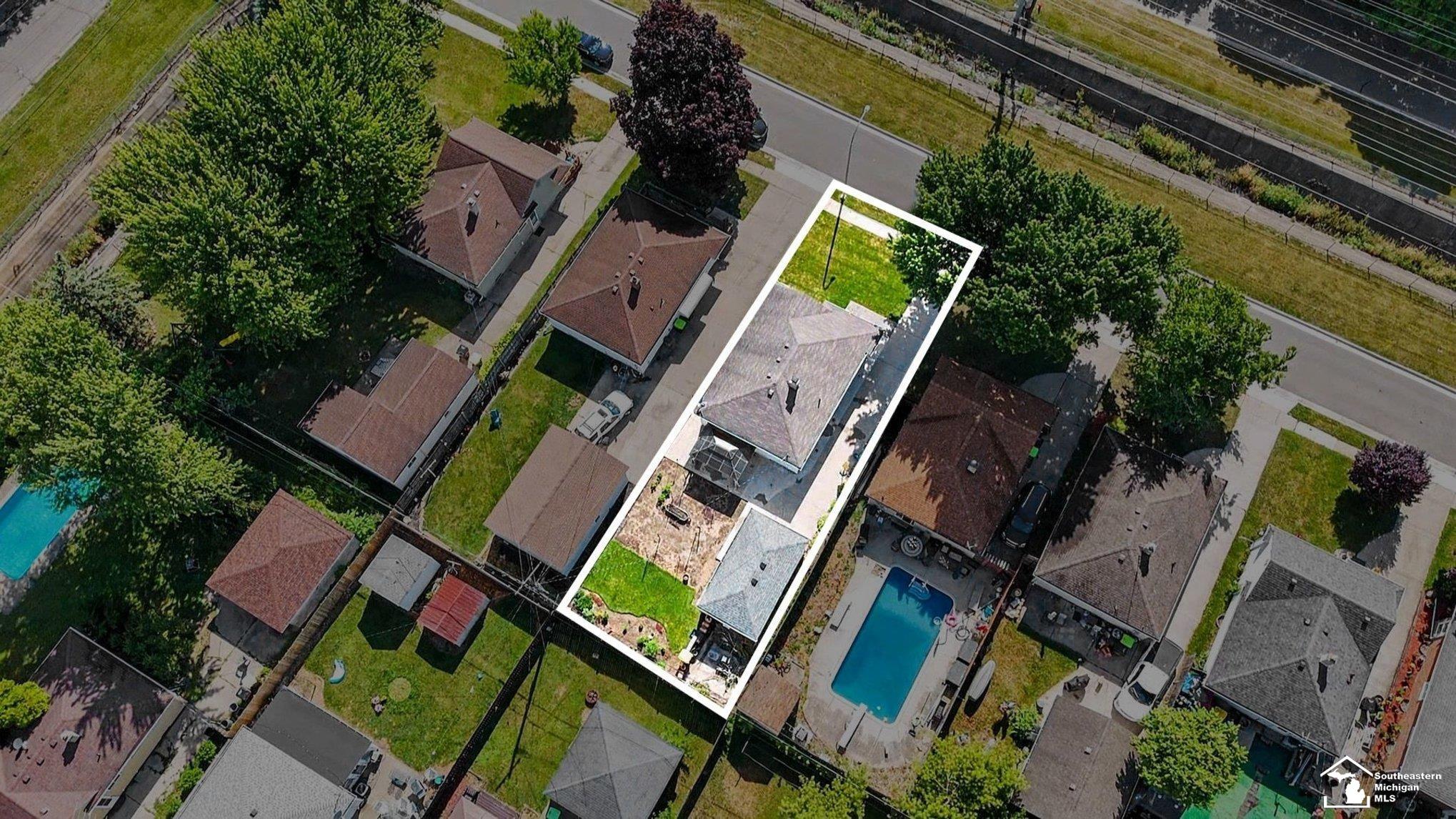 1257 Maple Boulevard Monroe, MI 48162 - Photo 21 of 24