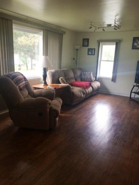 211 South State Street Reed City, MI 49677 - Photo 5 of 15 IMG_2217