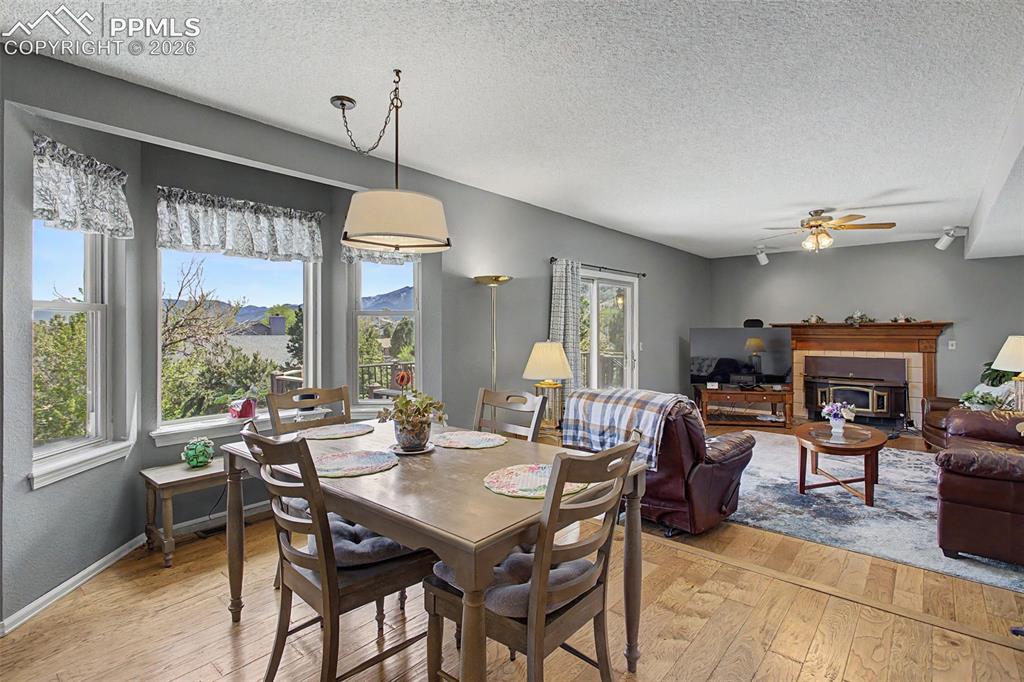 2345 Ramsgate Terrace Colorado Springs, CO 80919 - Photo 15 of 46 Eat-in breakfast area with charming bay window.