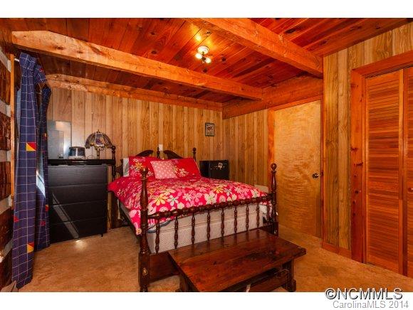 257 Bee Ridge Road Asheville, NC 28803 - Photo 12 of 21 Gallery Image 12