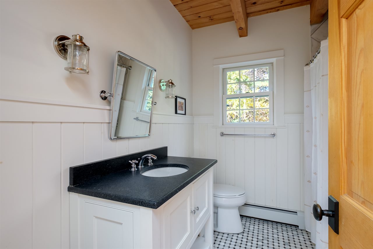 21 Mountain Road South Berwick, ME 03908 - Photo 18 of 37 Gallery Image 18