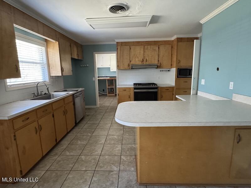 235 Pimlico Place Jackson, MS 39211 - Photo 3 of 18 Kitchen