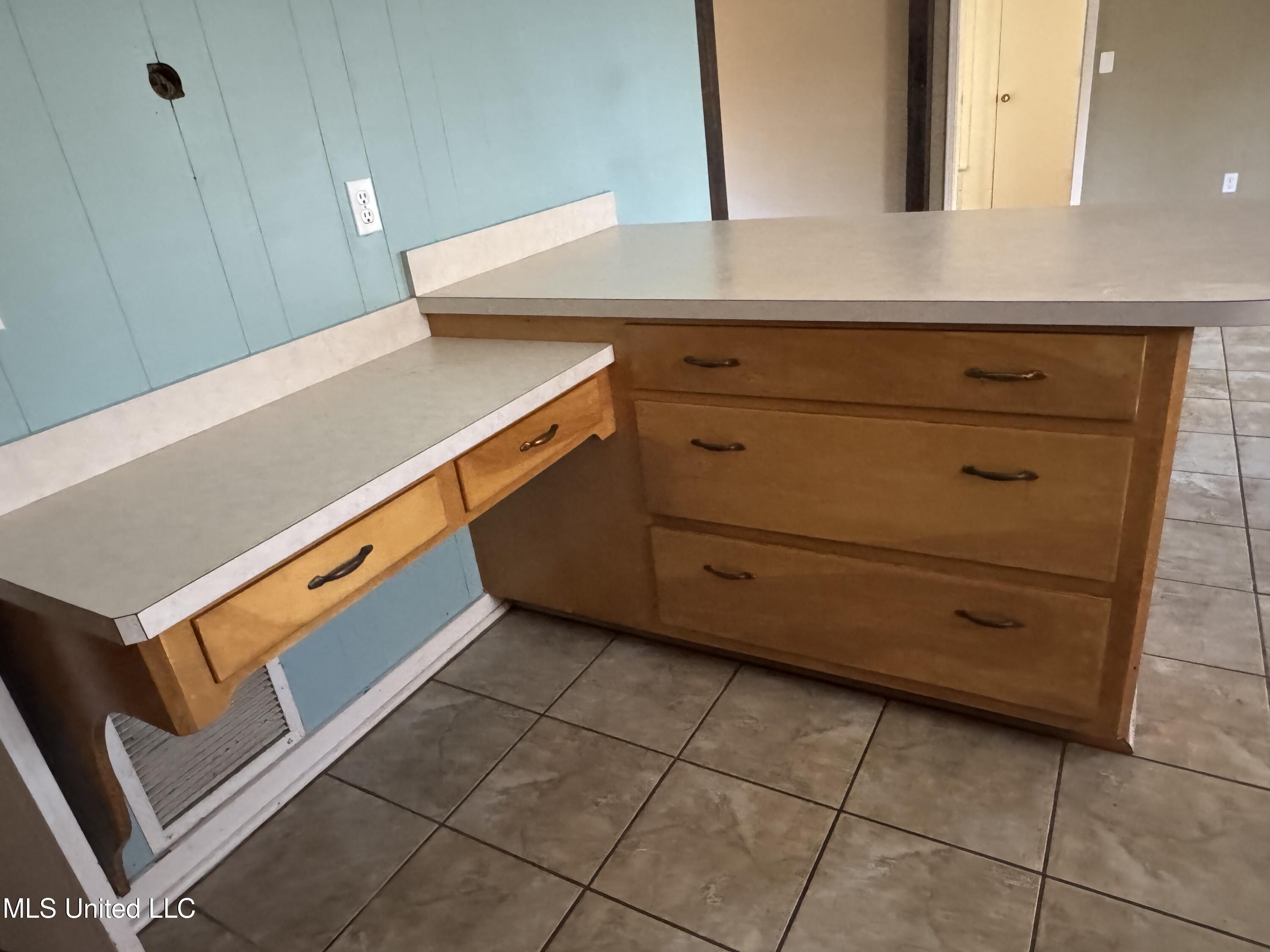 235 Pimlico Place Jackson, MS 39211 - Photo 8 of 18 Kitchen 4