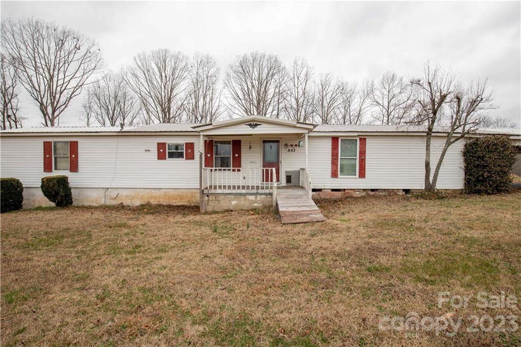 853 Enon Church Road Blacksburg, SC 29702 - Photo 4 of 29 a view of a house with a yard