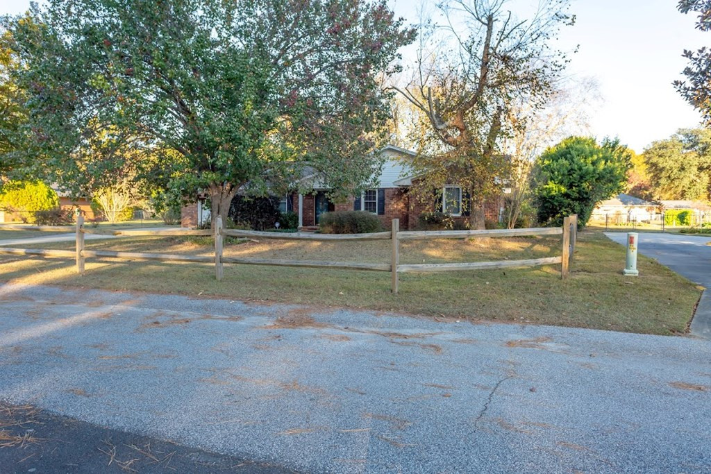 741 Redstone Drive Sumter, SC 29154 - Photo 3 of 28 Gallery Image 3