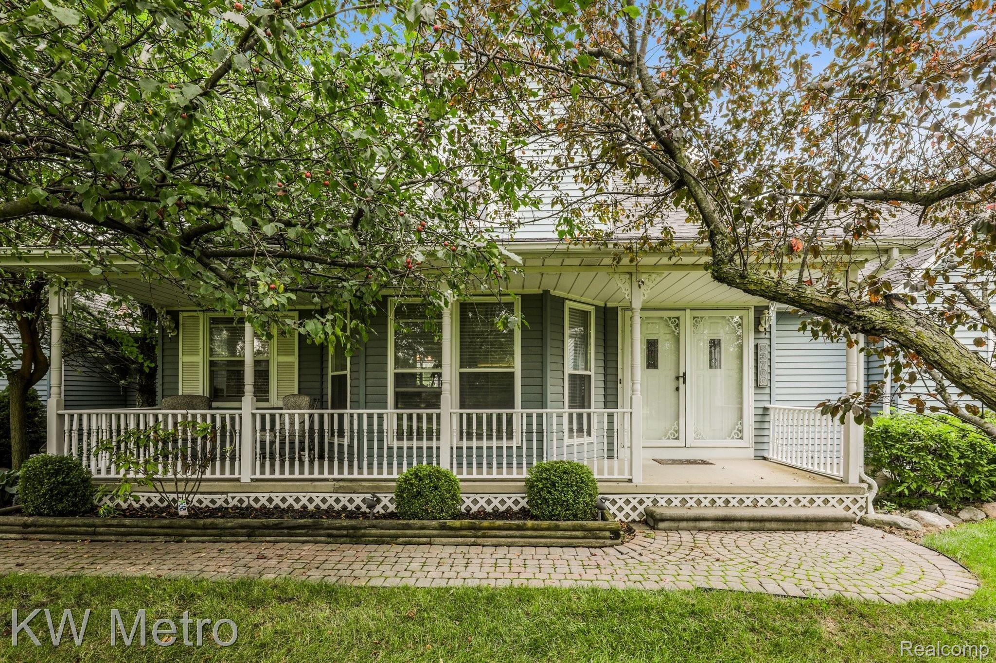 53700 North Foster Road New Baltimore, MI 48051 - Photo 3 of 43 1-web-or-mls-53700 North Foster Road Chesterfield0048.jpg