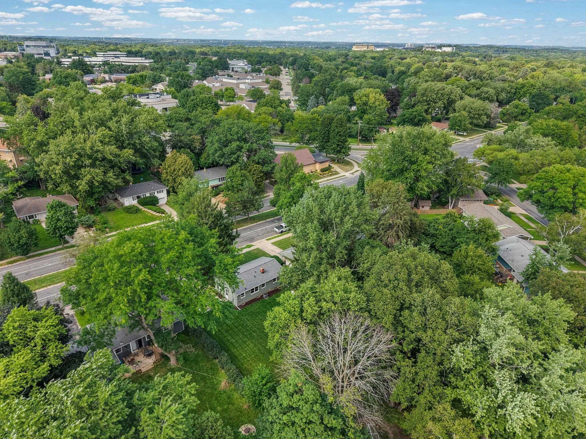621 South Segoe Road Madison, WI 53711 - Photo 48 of 52 Gallery Image 48