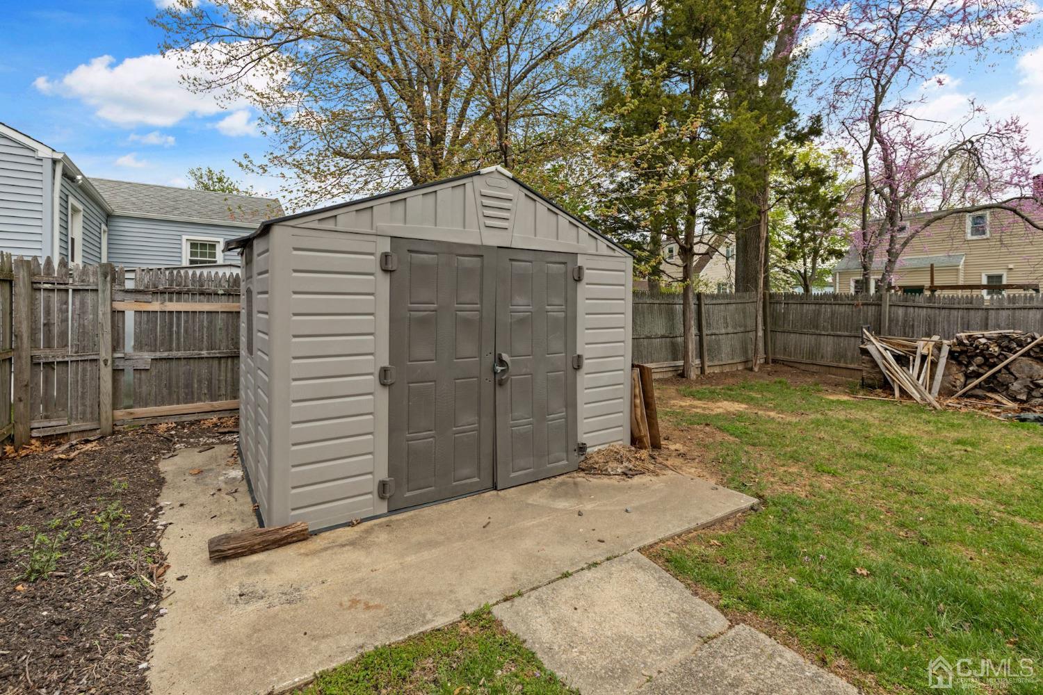 59 Clipper Avenue Edison, NJ 08817 - Photo 29 of 29 a view of a backyard