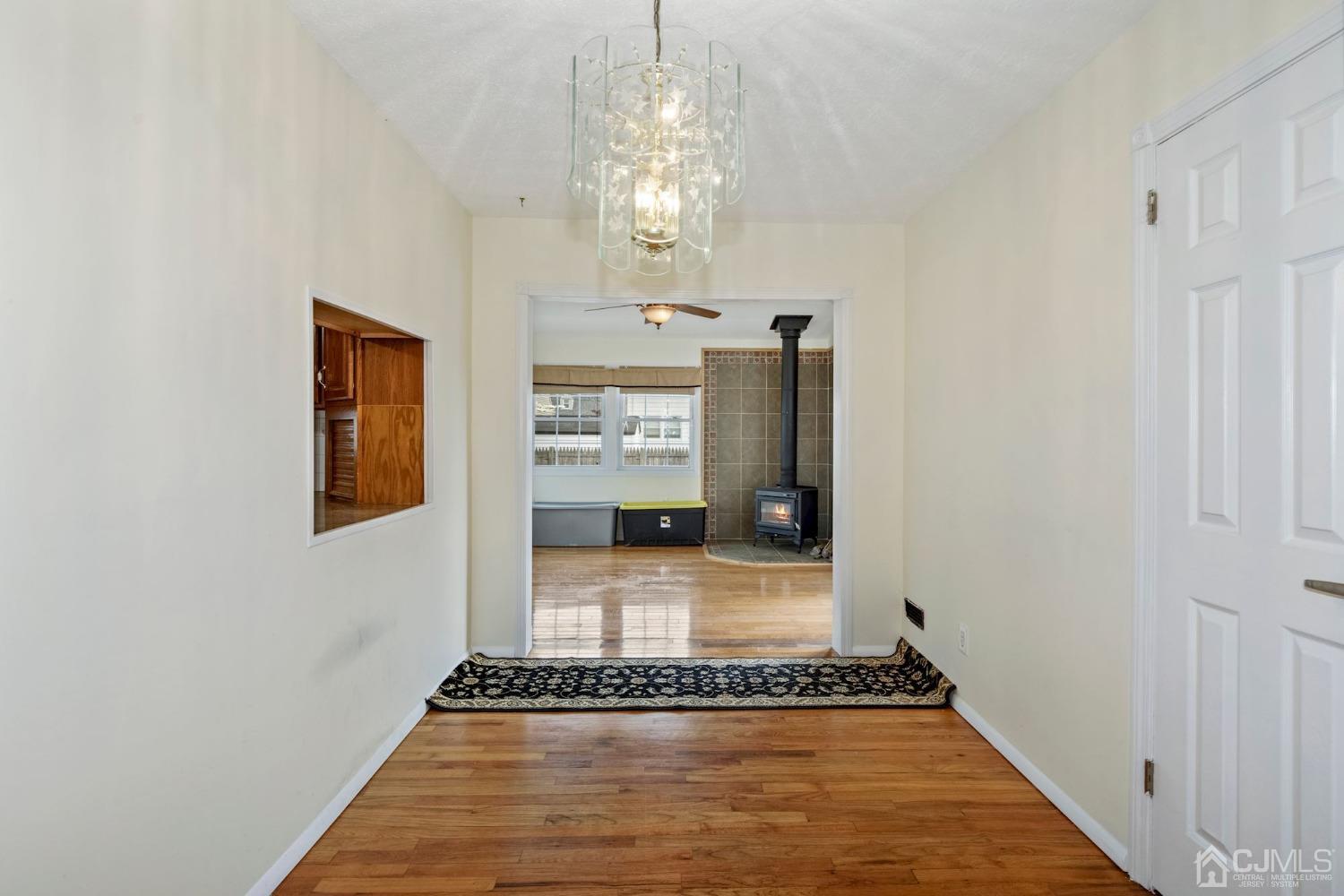 59 Clipper Avenue Edison, NJ 08817 - Photo 7 of 29 a view of an entryway