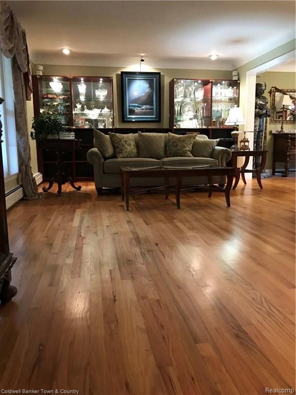 30072 Wicklow Road Farmington Hills, MI 48334 - Photo 8 of 47