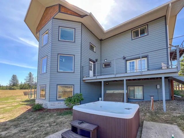 $875,000 | 719 Deer Meadow Way, Kettle Falls, WA 99141