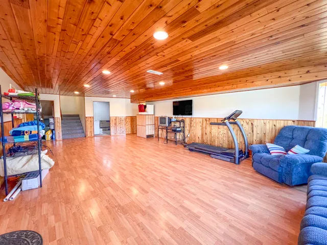 $875,000 | 719 Deer Meadow Way, Kettle Falls, WA 99141