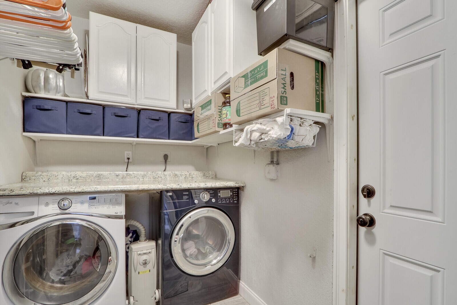 503 North Perry Avenue Jupiter, FL 33458 - Photo 21 of 44 a utility room with dryer and washer