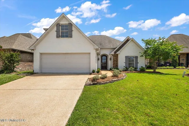 $379,900 | 311 Emerald Way, Brandon, MS 39047