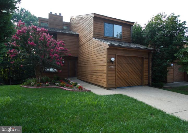 2233 Cedar Cove Court Reston, VA 20191 - Photo 2 of 30 Exterior (General)