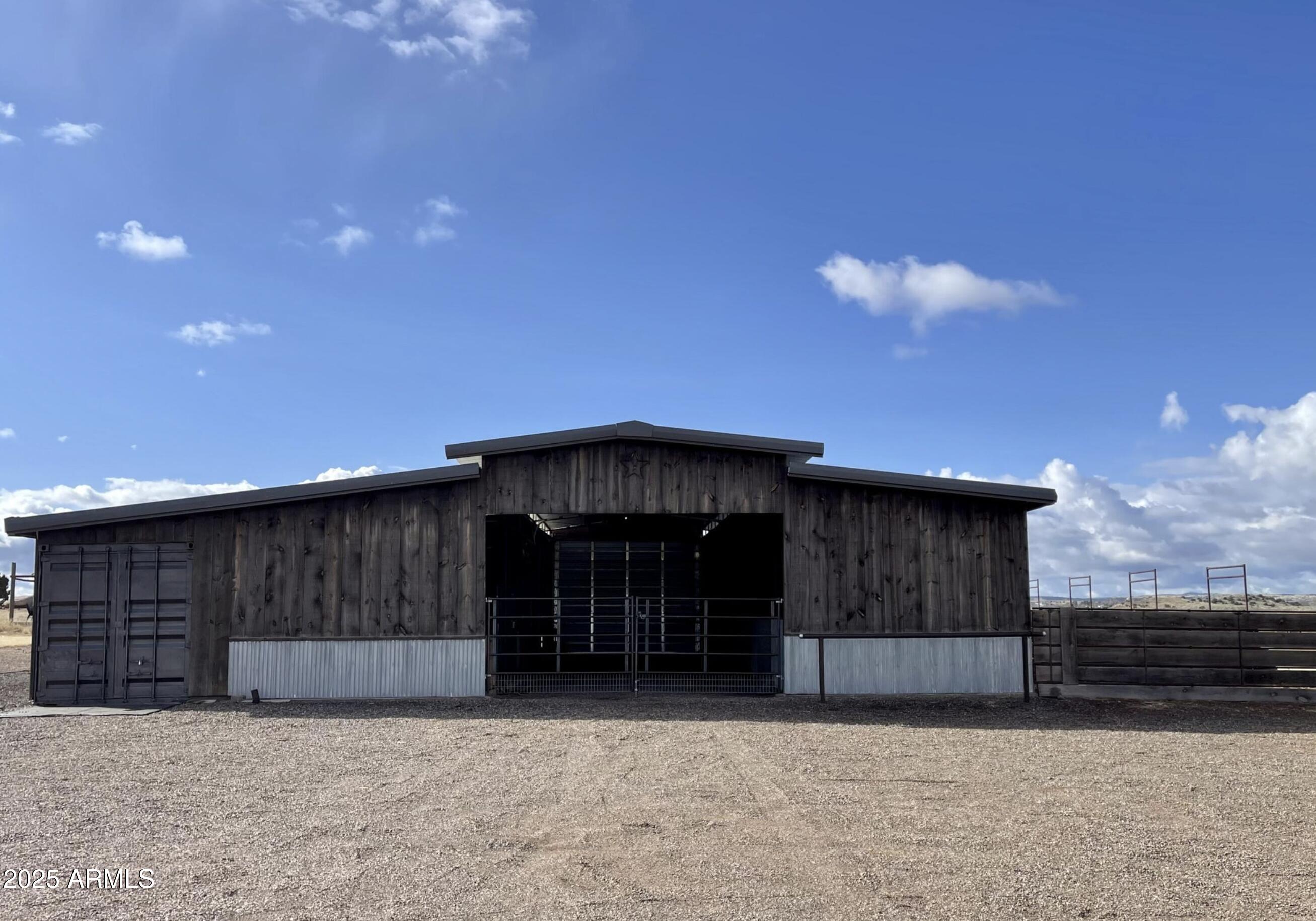 7545 East Sherwood Lane, Unit R Snowflake, AZ 85937 - Photo 7 of 21 Barn