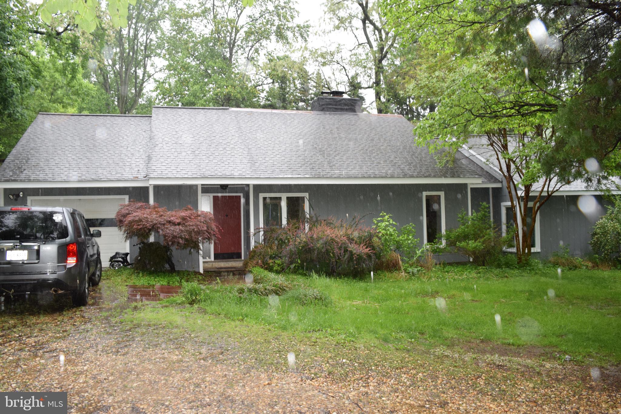 1672 Trap Road Vienna, VA 22182 - Photo 2 of 22