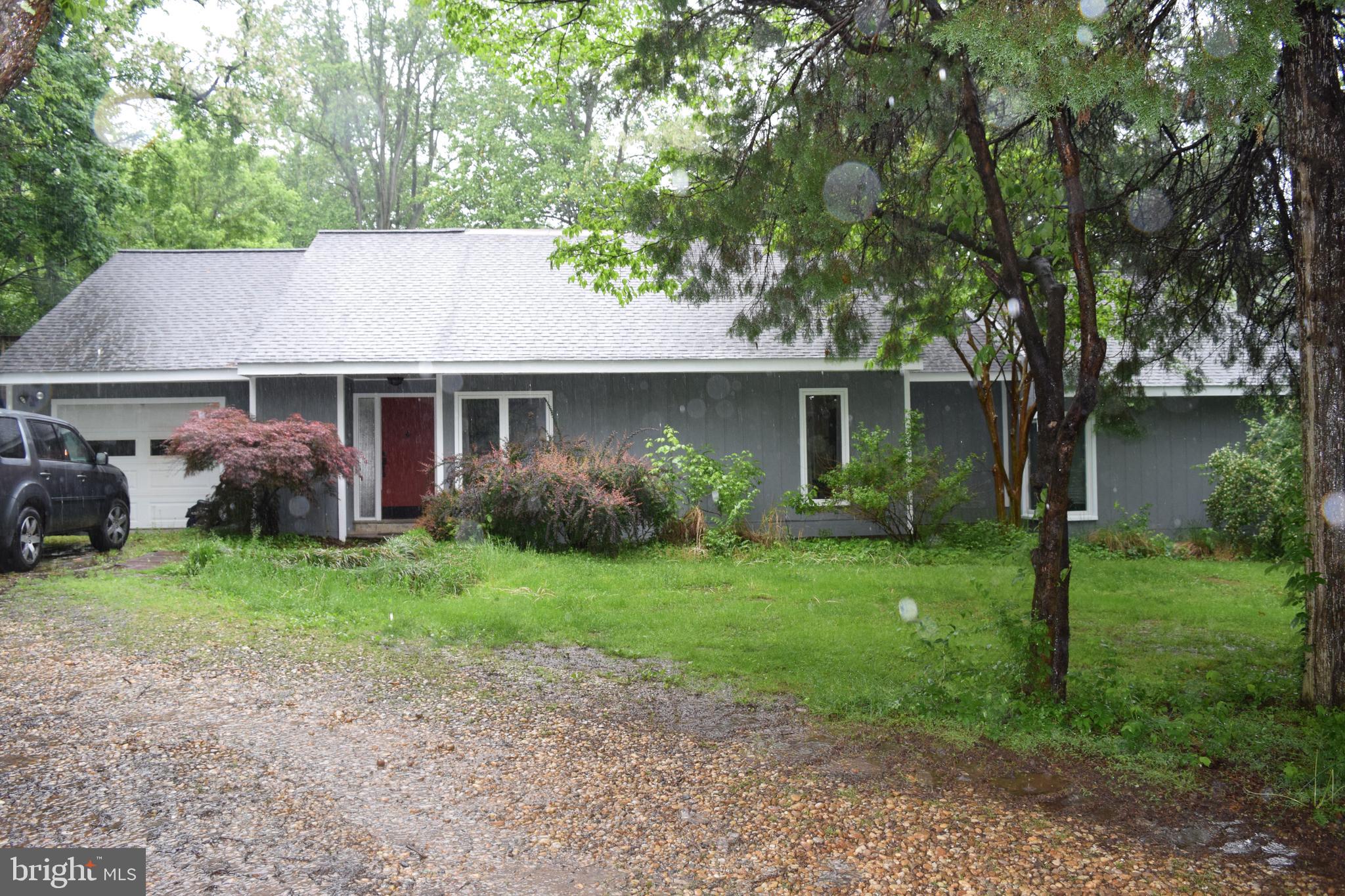 1672 Trap Road Vienna, VA 22182 - Photo 4 of 22