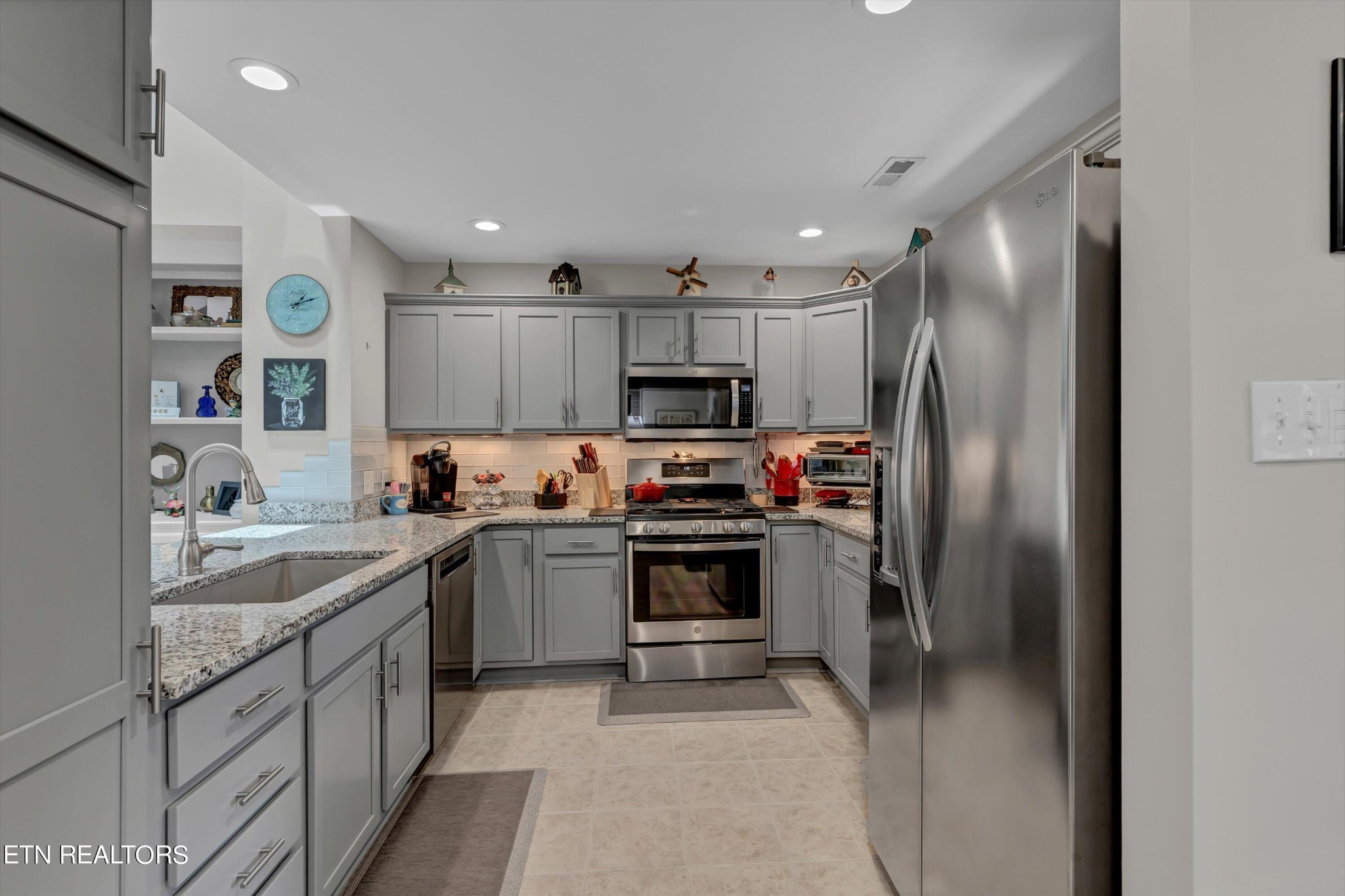 706 Loop Road Knoxville, TN 37934 - Photo 14 of 39 Gallery Image 14