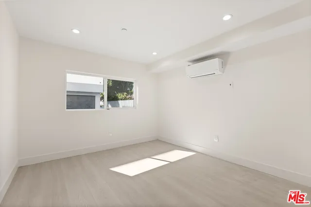 $2,250 | 6943 Simpson Avenue, North Hollywood, CA 91605