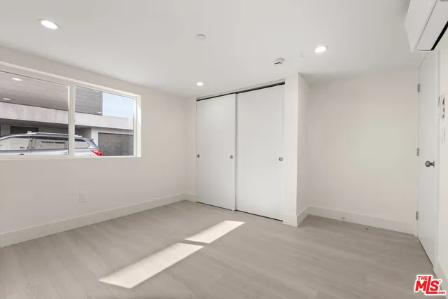 $2,250 | 6943 Simpson Avenue, North Hollywood, CA 91605