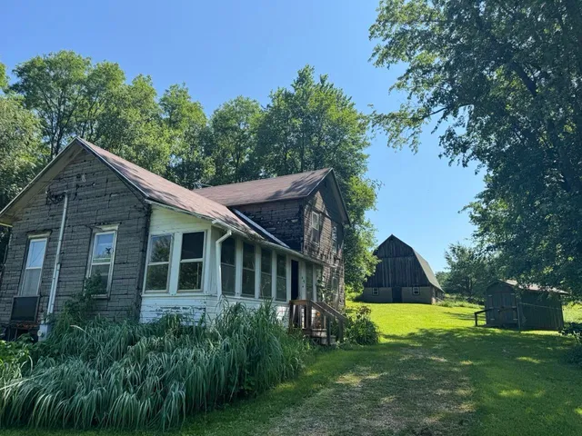 $549,000 | W8785 Highway 82, Elroy, WI 53929